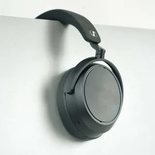 Sennheiser Momentum 4 gallery 1