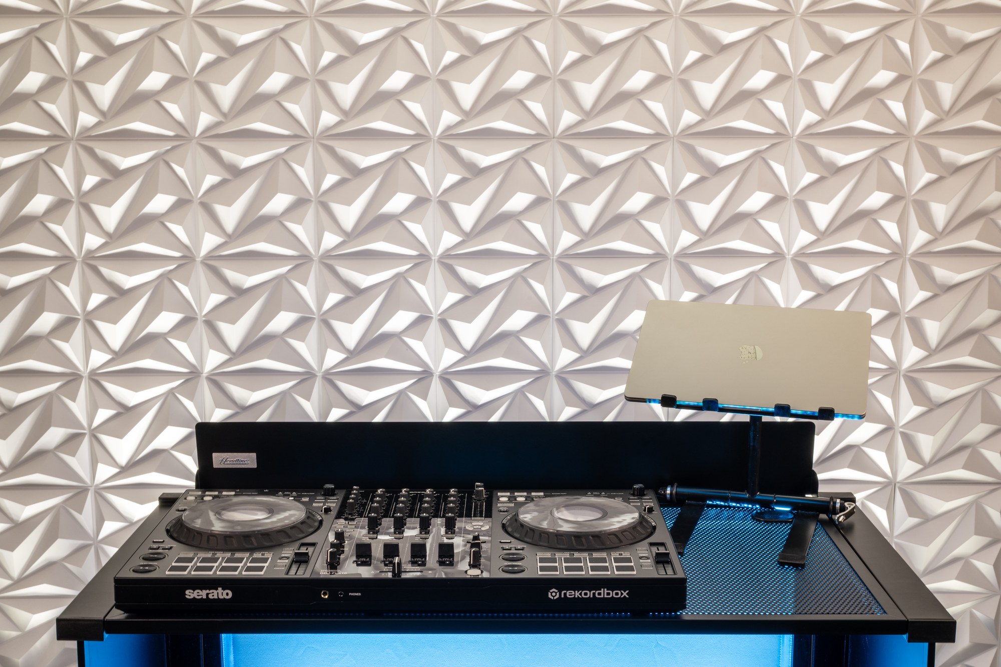 Headliner Solana Portable DJ Booth (Black) gallery 10