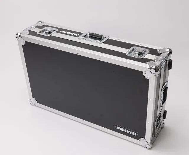 Magma DJ-Controller Workstation Rane Four w/ Wheels