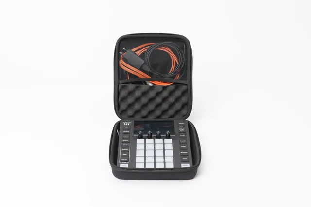 Magma CTRL Case Wolfmix