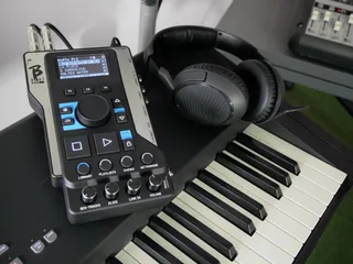 M-Live B.Beat EVO 256GB Professional Multitrack Playback and Show Control System with Hard Case gallery 14